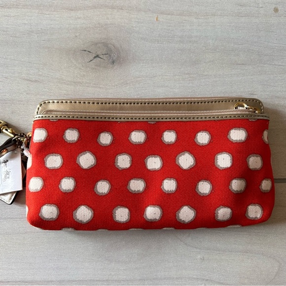 NWT 100% Authentic Coach Desert Sky Neutral Pop Wristlet - Picture 3 of 6